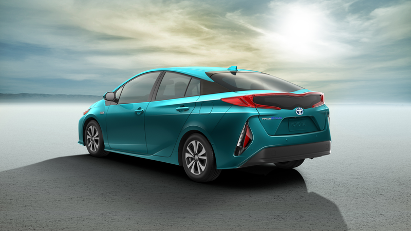 Illustration for article titled 2017 Toyota Prius Prime: Will People Buy Toyota's Most Advanced Hybrid Ever?
